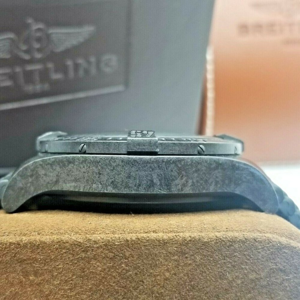 Breitling Avenger Hurricane 50mm Automatic Watch - Picture 4 of 5